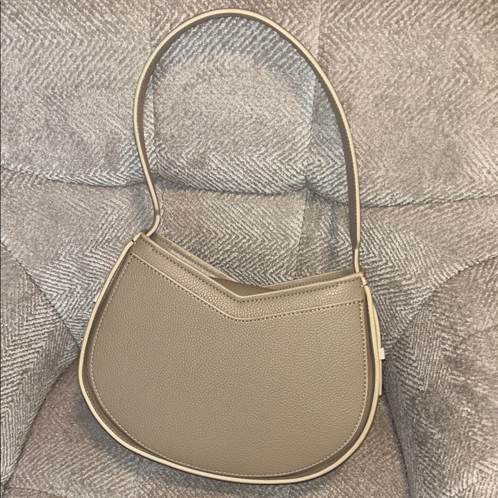 Calvin Klein Elegant Tan Women's Bag